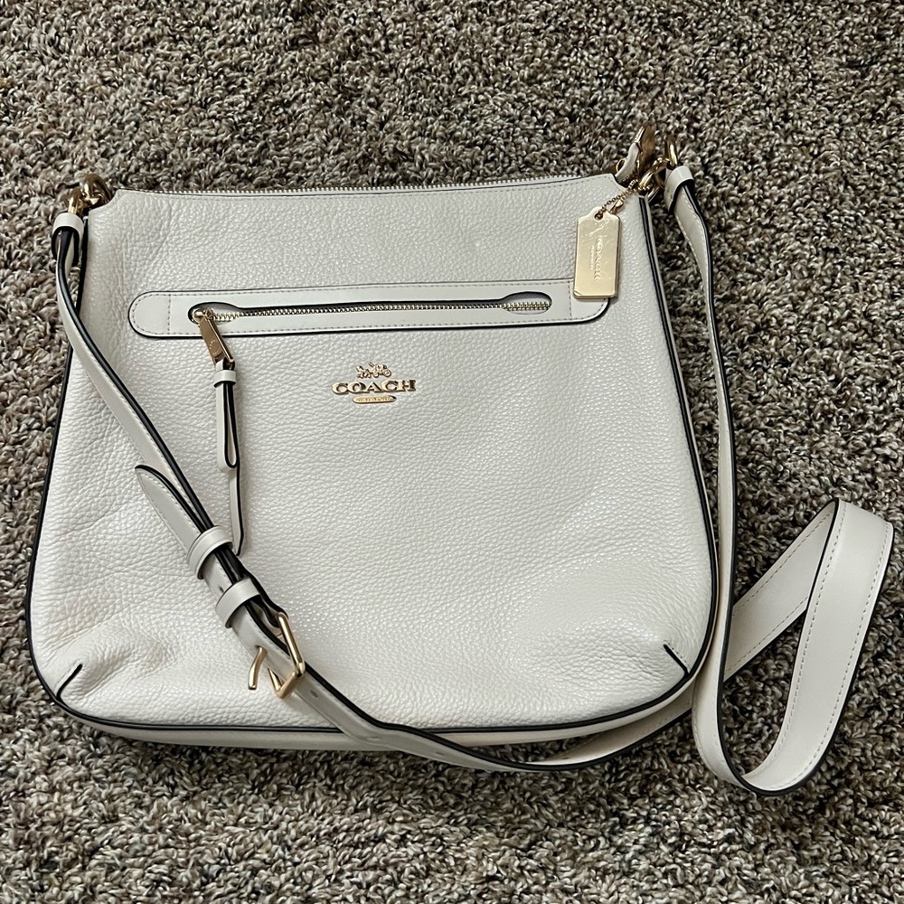 Coach Mae Pebbled Leather File Crossbody F34823 Bag in Chalk with Gold Hardware